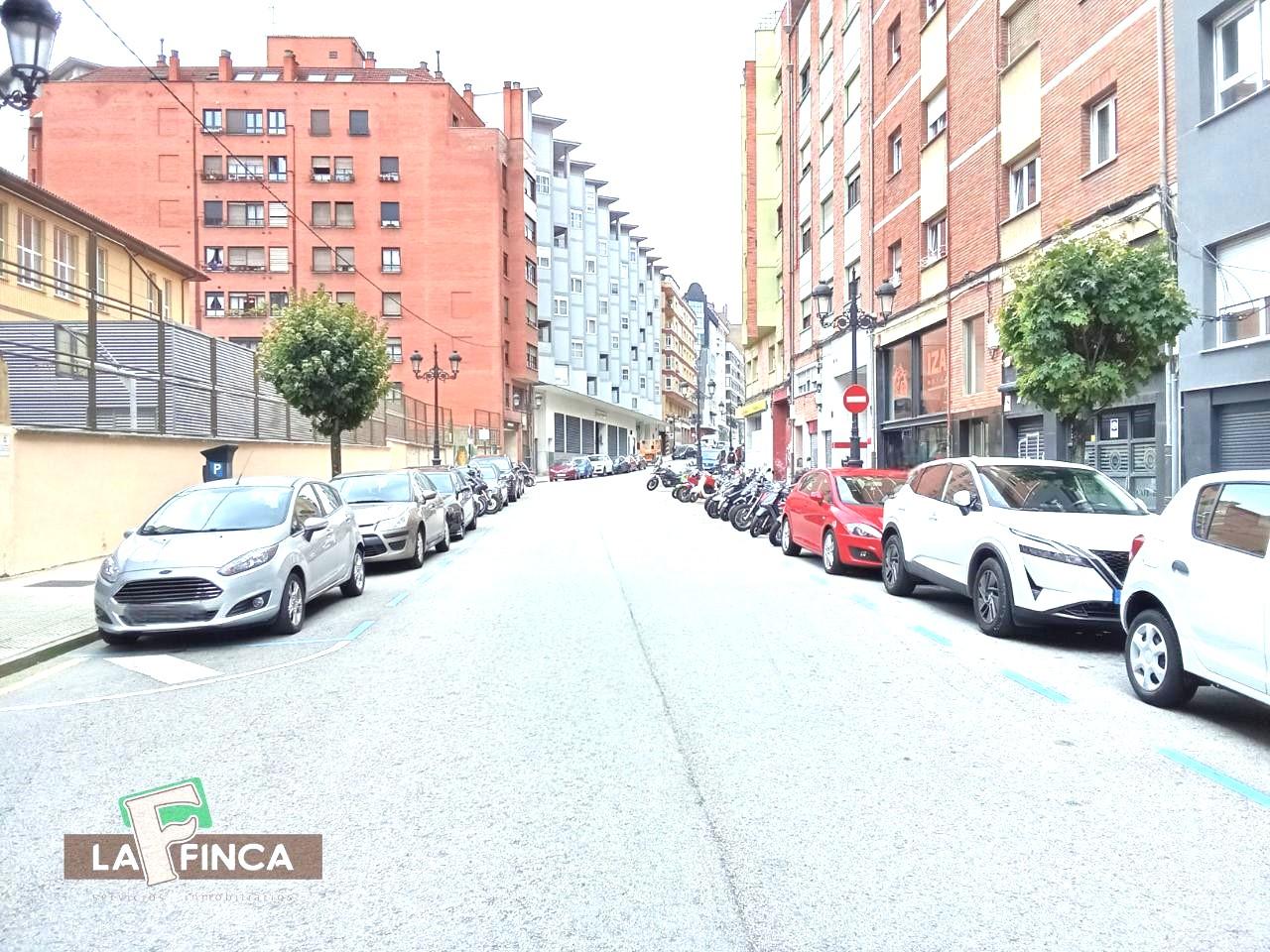 alquiler de Garaje en Oviedo / Asturias (Ref 136-25)